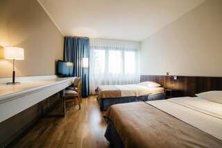 Отель Omega Hotel Ольштын Стандартный двухместный номер с 1 кроватью или 2 отдельными кроватями-4
